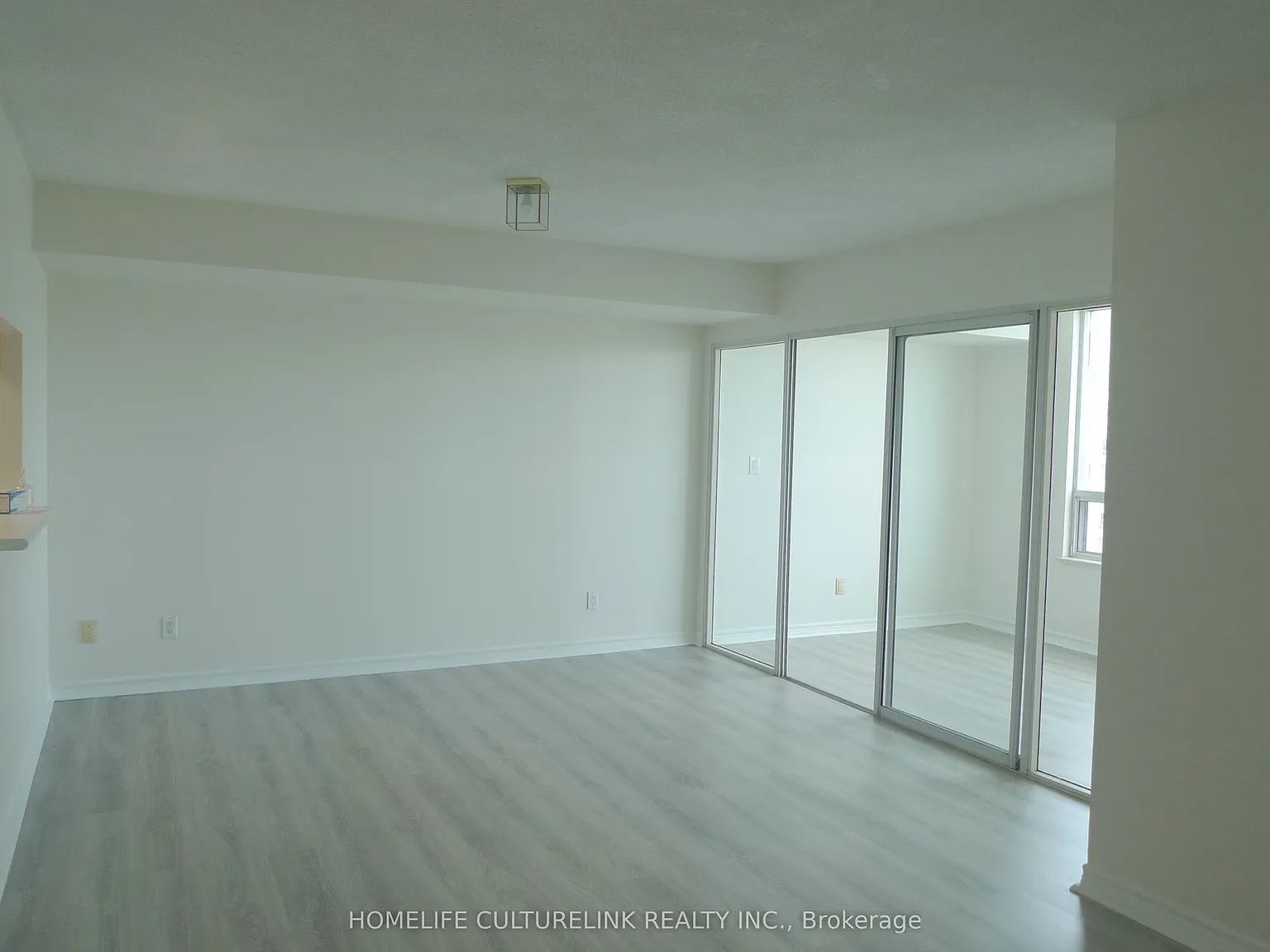 3 bed, $2,900 — Photo 3