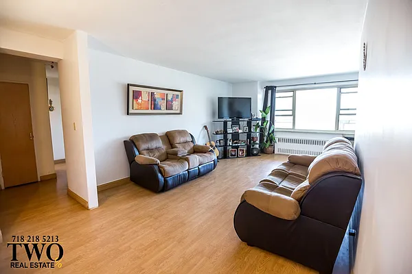 Sold by TwoRealEstate LLC | media 26