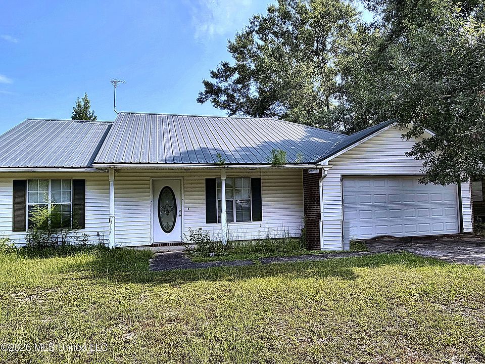 1st image of 3204 Seabass Rd