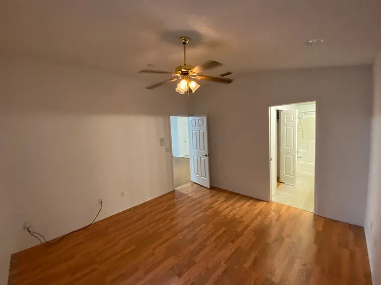 710 Harvard Ct — Photo 11