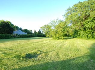 635 S Meier Rd, Mount Prospect, IL 60056