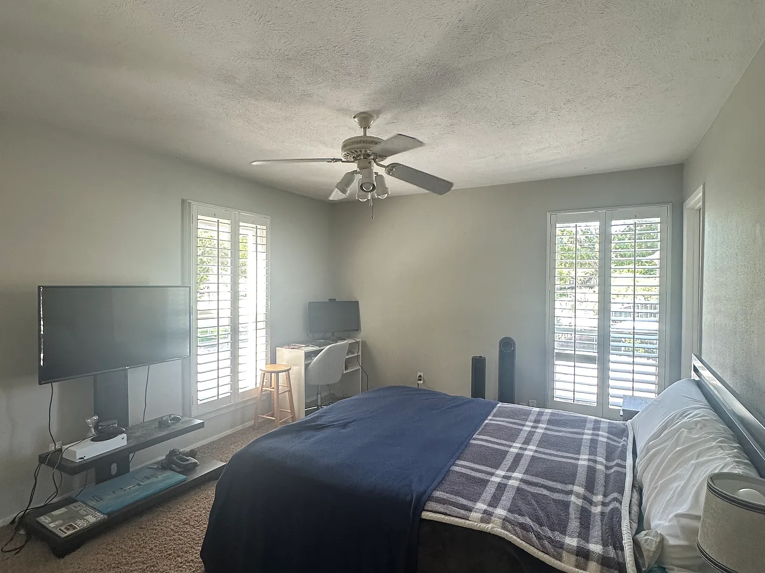 2 bed, 1056 sqft, $2,000 — Photo 4