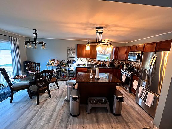 3rd image of 9106 Rockhill Ln