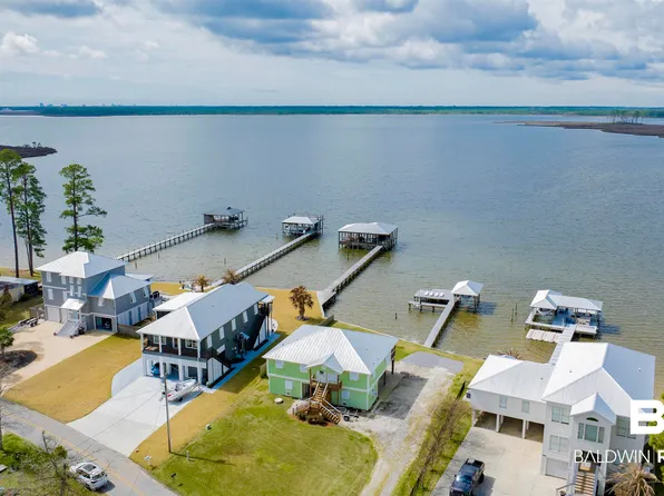7685 Bayshore Dr, Elberta, AL 36530