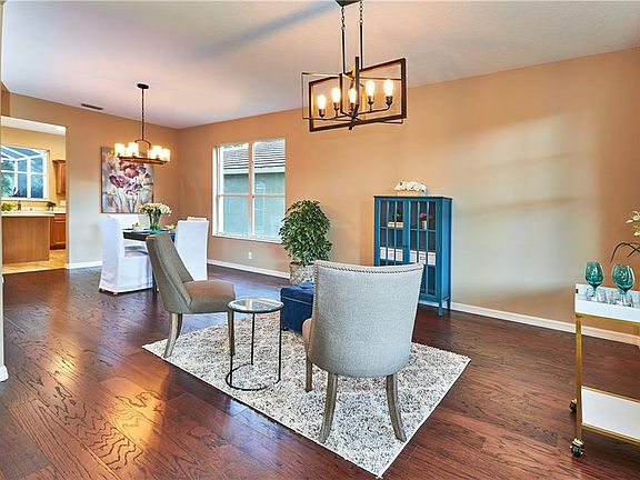 5th image of 3736 Doral St