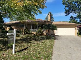 5633 Debra Dr, Shelby Township, MI 48316