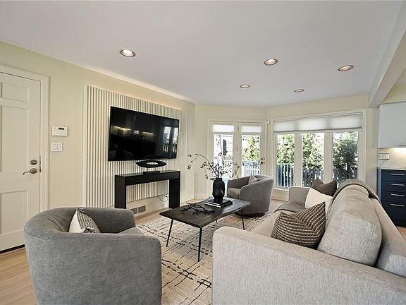 5th image of 5600 Canterbury Rd