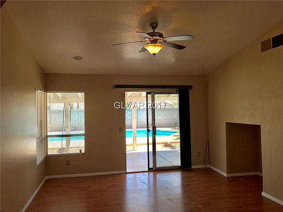 3rd image of 5104 Crystal Breeze Ln