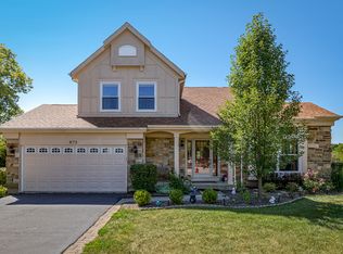 873 Broadway Ct, Lake Zurich, IL 60047