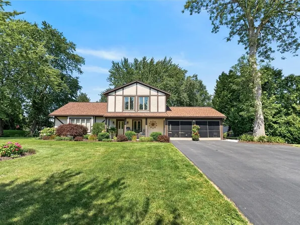 175 Troutbeck Ln, Rochester, NY 14626