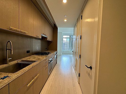 1st image of 91 Leonard St #14C