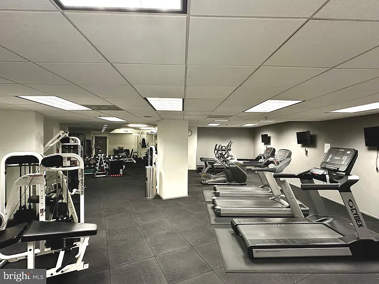 400 Massachusetts Ave NW #1009 — Photo 33