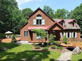 2828 Deep Creek Rd, Green Lane, PA 18054