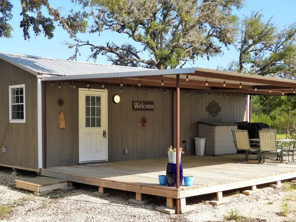 124 HARBOUR HEIGHTS, Lakehills, TX 78063