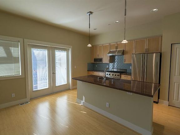 3rd image of 8296 160th Ave NE #3awxdfjry