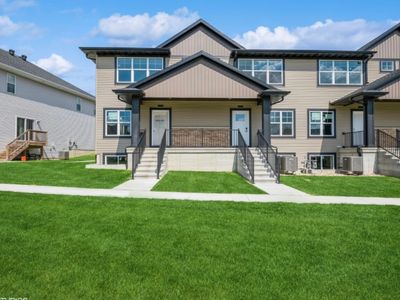 2434 Roycroft Aly, Marion, IA, 52302