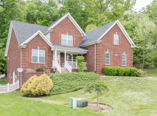 3315 Rolling Oak Blvd, Louisville, KY 40214