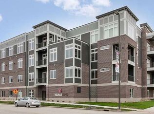 200 3rd Ave SW #401, Cedar Rapids, IA 52404
