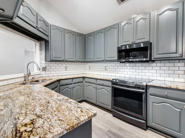 2591 Hidden Creek Dr, Navarre, FL 32566