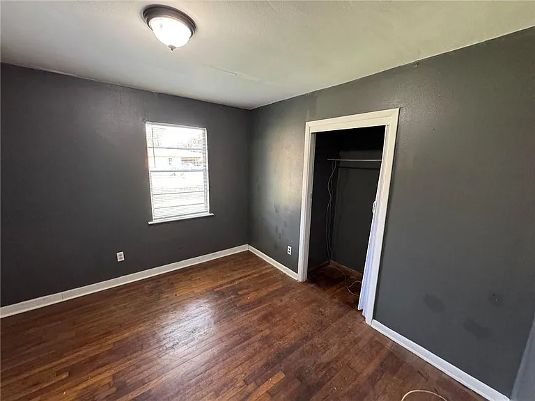 2805 Harper Ave — Photo 9