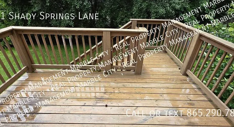 721 Shady Springs Ln — Photo 19