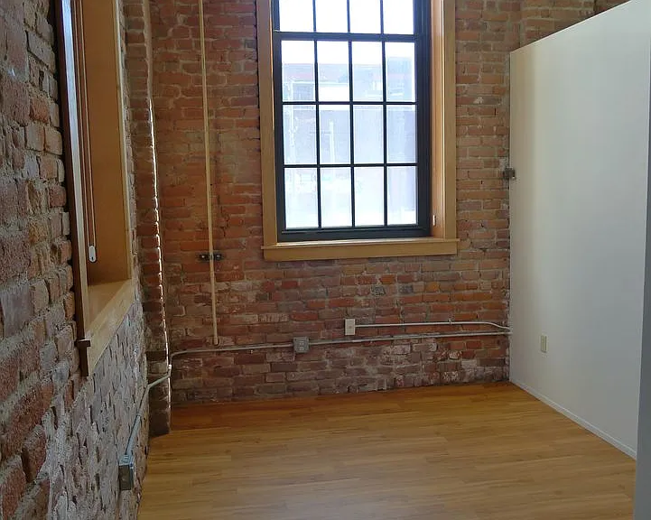 The Lofts at New Amsterdam — Photo 64
