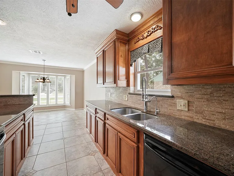 28914 Pine Hill Dr — Photo 9