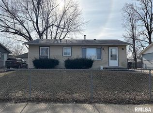 3812 W Carmel Ave, Peoria, IL 61615