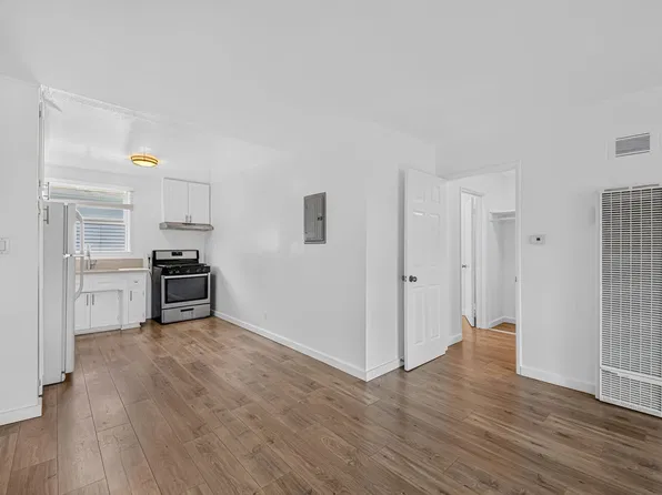 1521 E 2nd Street, 1521 E 2nd St APT 8, Long Beach, CA 90802