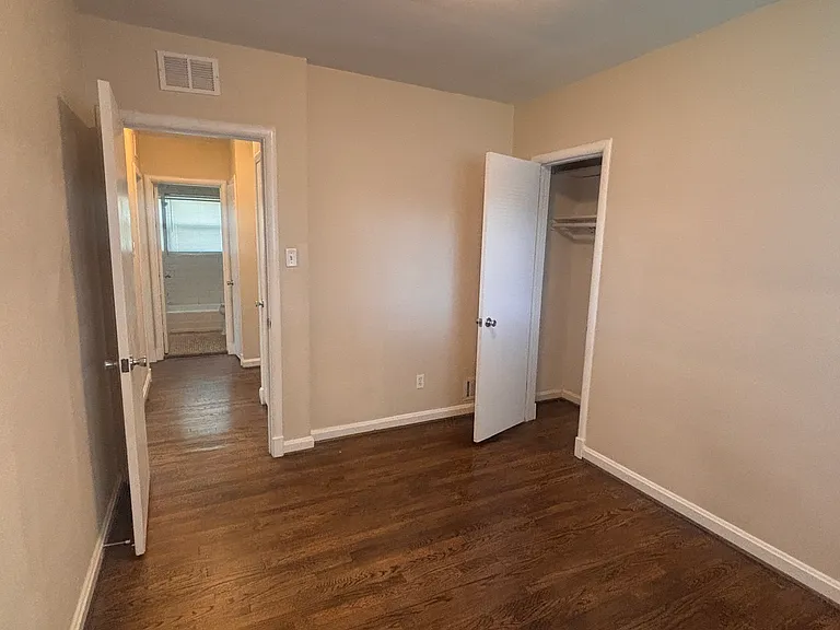 11203 Dodson Ln — Photo 16