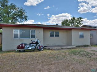 916 E Elbe St, Portales, NM 88130
