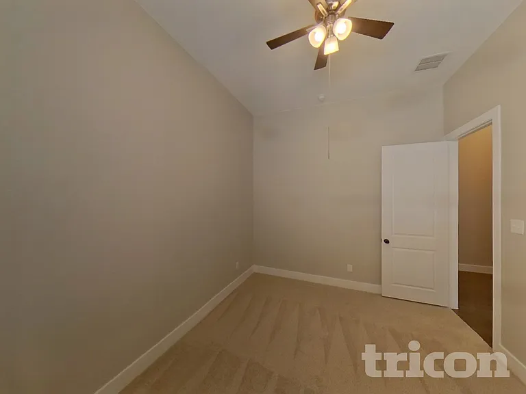 1008 Faringdon Dr — Photo 13