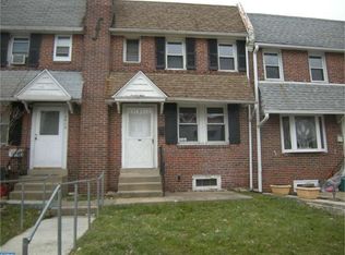 2412 Upland St, Chester, PA 19013