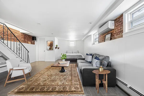 Sold by Compass | media 11