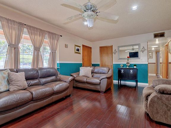 4th image of 2150 Bayhaven Dr