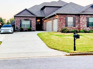 24219 Beacon Cir, Athens, AL 35613