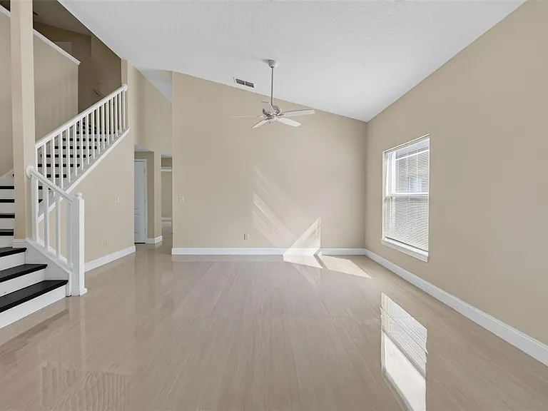 1851 Great Falls Way — Photo 12