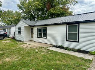 1618 S Oakdale Dr, Yorktown, IN 47396