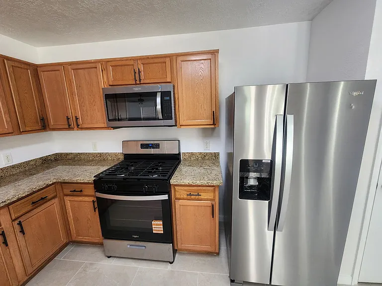 427 Remington Heights Dr — Photo 4
