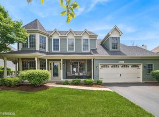 38W461 Callighan Pl, Geneva, IL 60134