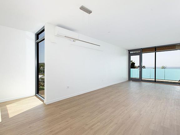 2nd image of 409 Camino De La Costa #409