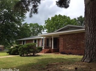 116 Liles Dr, Searcy, AR 72143