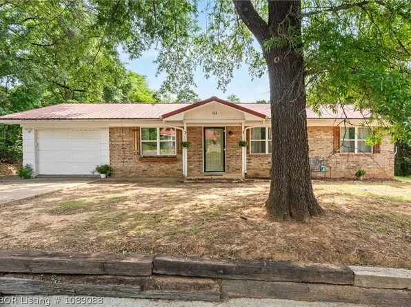 102 Lee St, Poteau, OK 74953