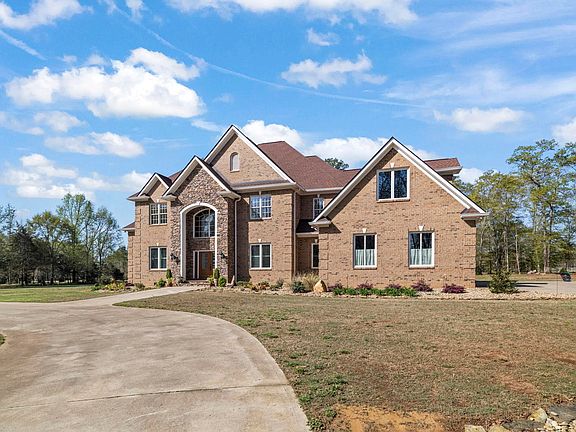 3rd image of 1132 McCarter Rd