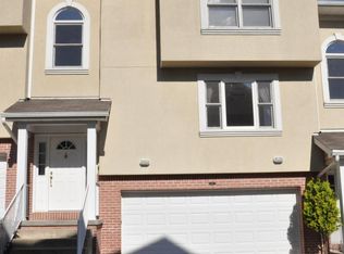 211 Palisades Dr, Morgantown, WV 26508