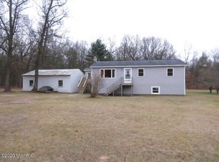 5815 Brunswick Rd, Holton, MI 49425