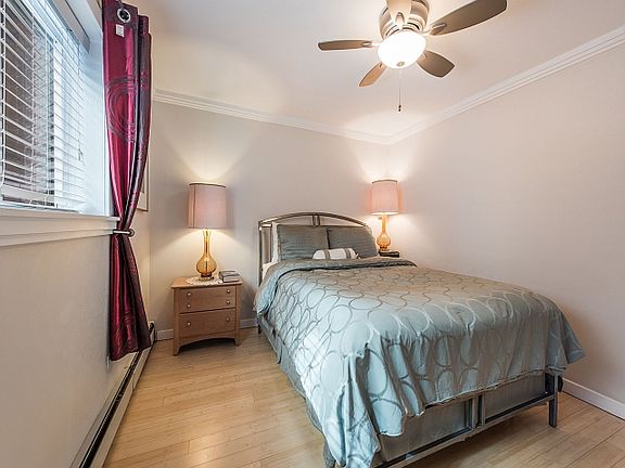 5th image of 1055 N Corona St APT 103