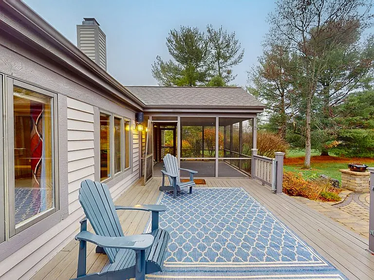 5790 Rushwood Dr — Photo 13