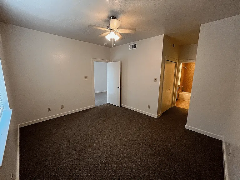 1720 Market St #6 — Photo 7