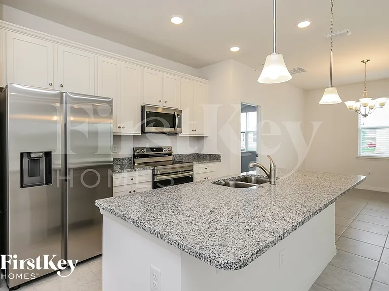 1585 Isleta Loop — Photo 7